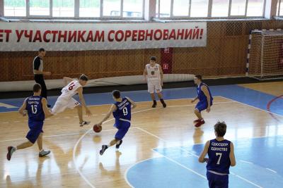 Рязанская баскетбольная команда «СДЮСШОР» проиграла два матча ярославскому «Буревестнику»